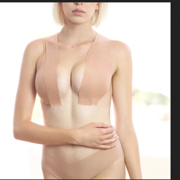 Fullness Body Tape + 3 Nipple Covers | Lift & Support | Black | OS - Picture 3 of 10